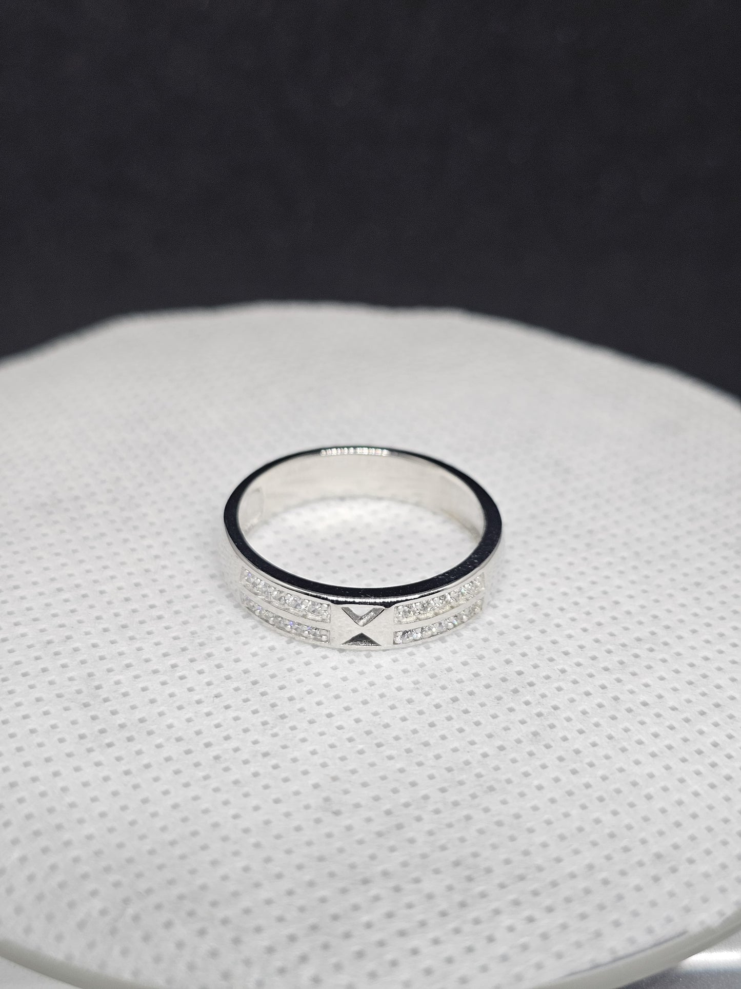 Structured Silver Unisex Band Ring with Geometric Detail & CZ Accents