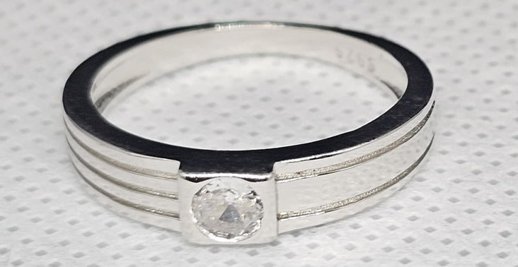 "Urban Horizon" Sterling Silver Ring with Oval CZ Inset