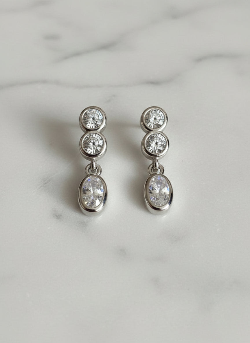 Elegant Pure Silver Teardrop Dangle CZ Garland Necklace and Earring Set