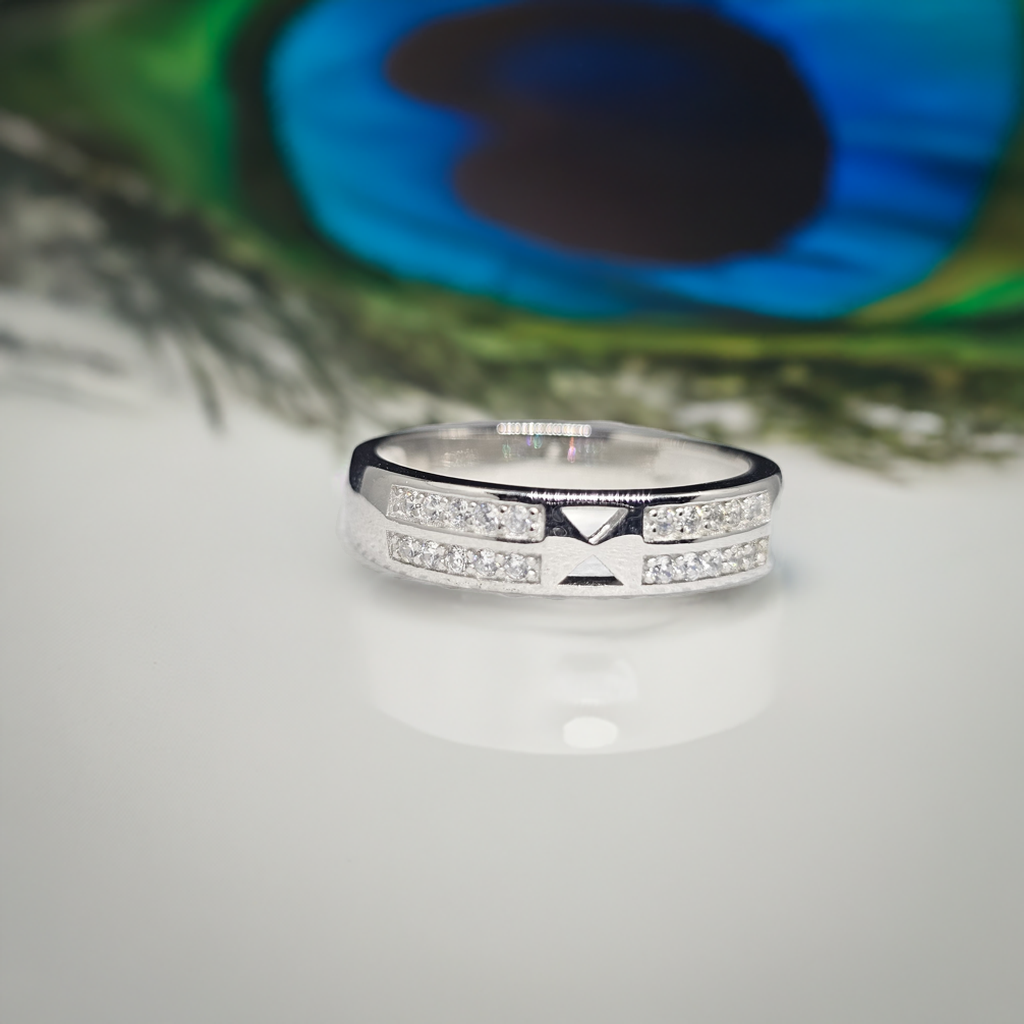 Structured Silver Unisex Band Ring with Geometric Detail & CZ Accents