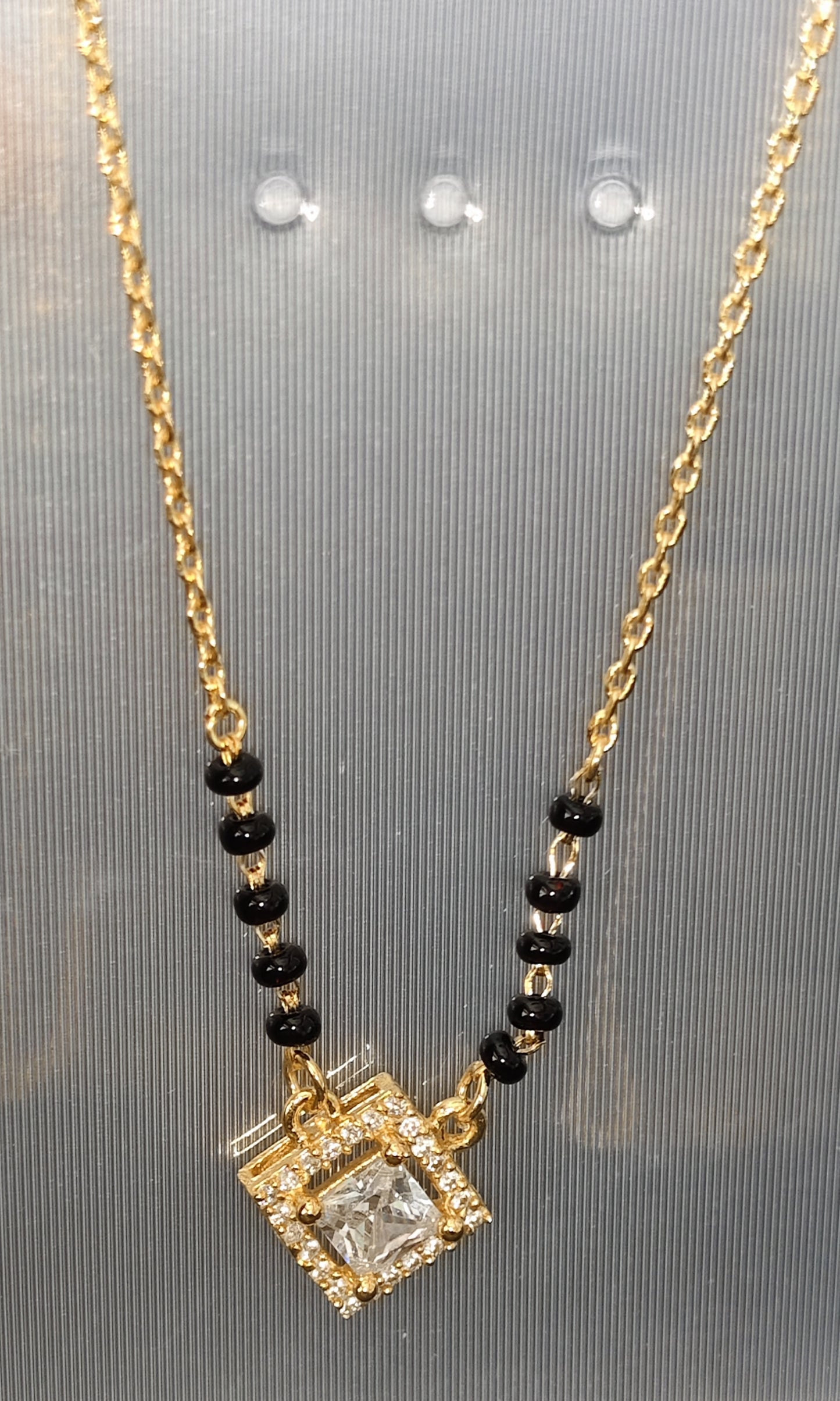 Stylish Pure Silver Black Bead Chain with Modern Pendant