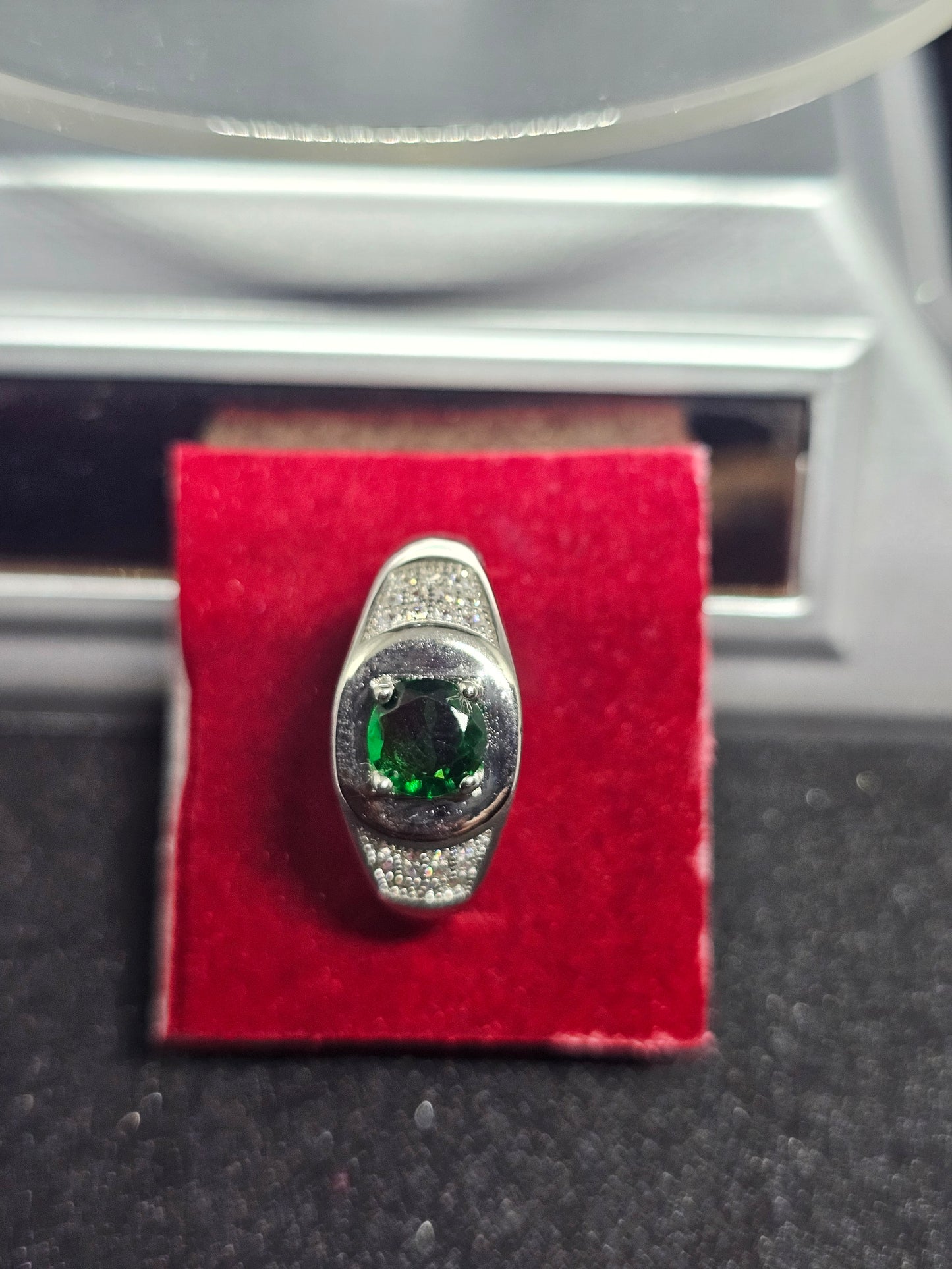 Classic Men's Ring with Oval Lab Emerald Green Gemstone