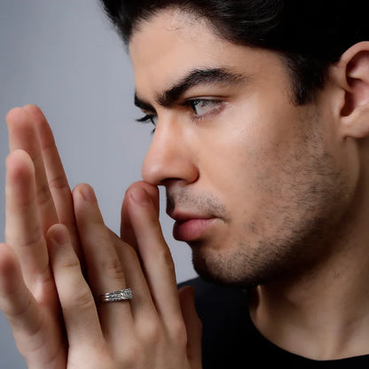 925 Sterling Silver Men's Ring with 9 CZ Diamonds & Grid Textured Band