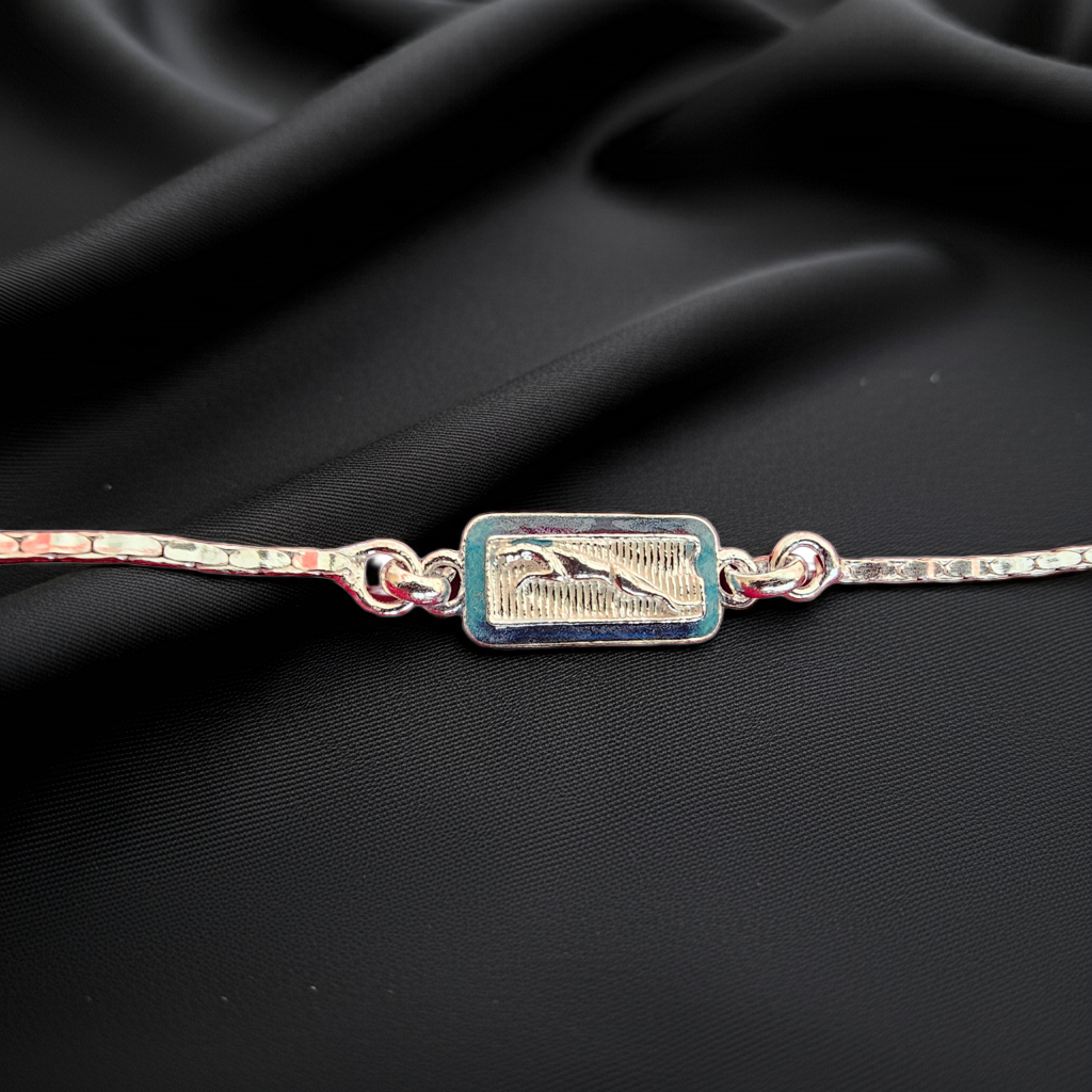 Silver Jaguar-Inspired Bracelet - Bold, Fierce & Stylish