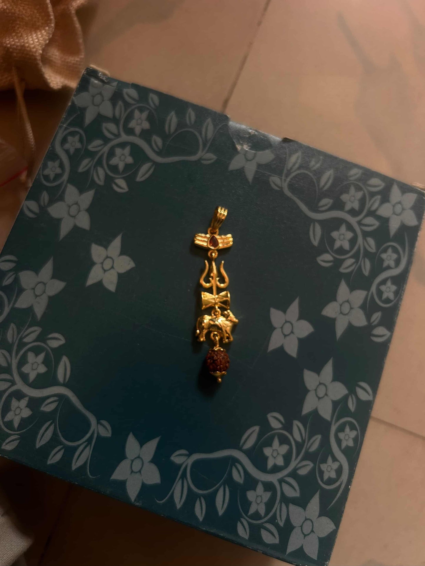 Mahesh Babu Varanasi Movie Pendant