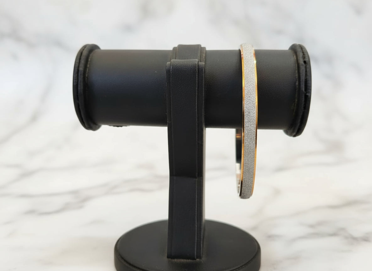 Two-Tone Sparkle Sandblast Finish Kadiyam