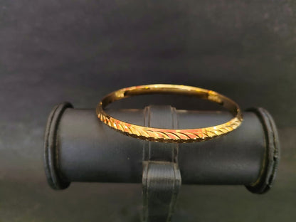 Elegant Silver with Gold-Plated Dual DesignTextured Kada for Gents