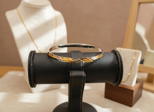 Elegant Dual-Tone Geometric Pattern Kada for Men