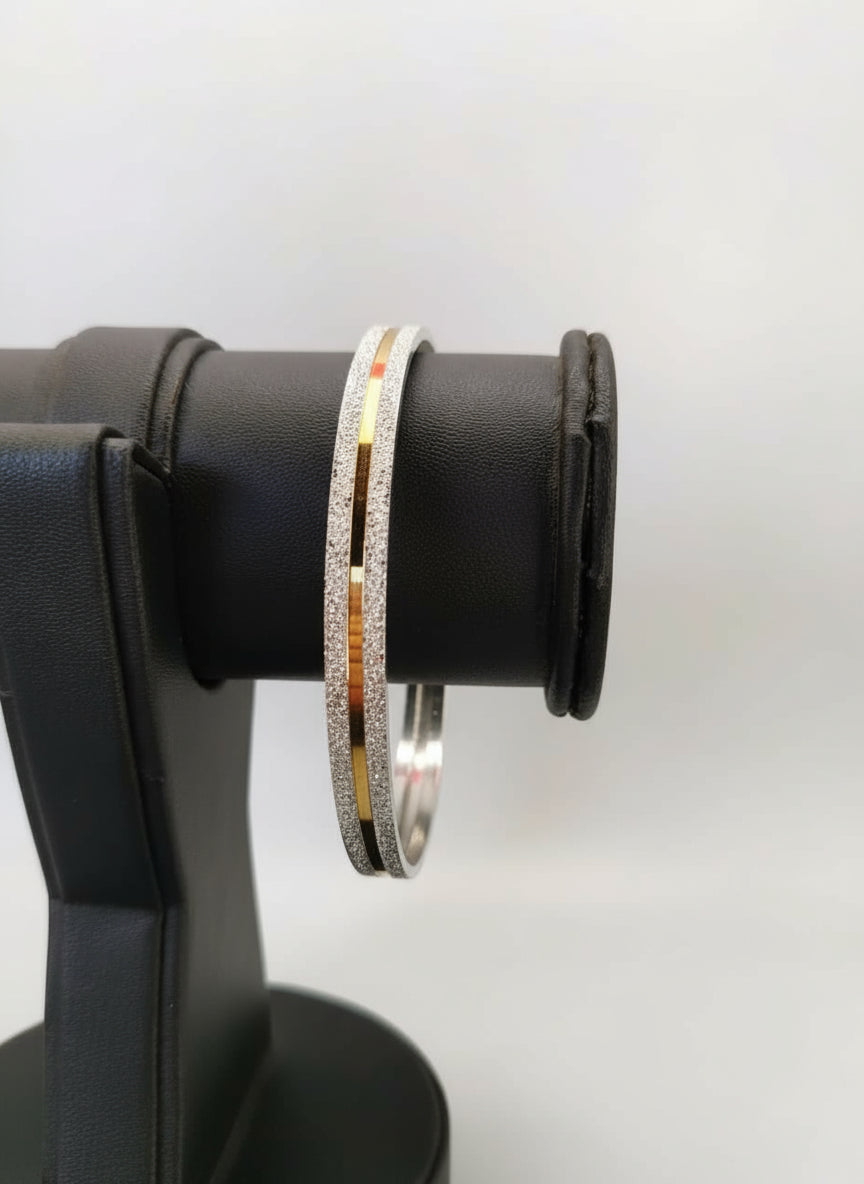 Elegant Dual-Tone Textured and Gold line kada for Men