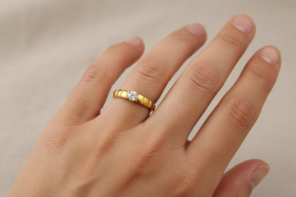 Luxury 92.5 Sterling Silver Gold Coated Solitaire Ring