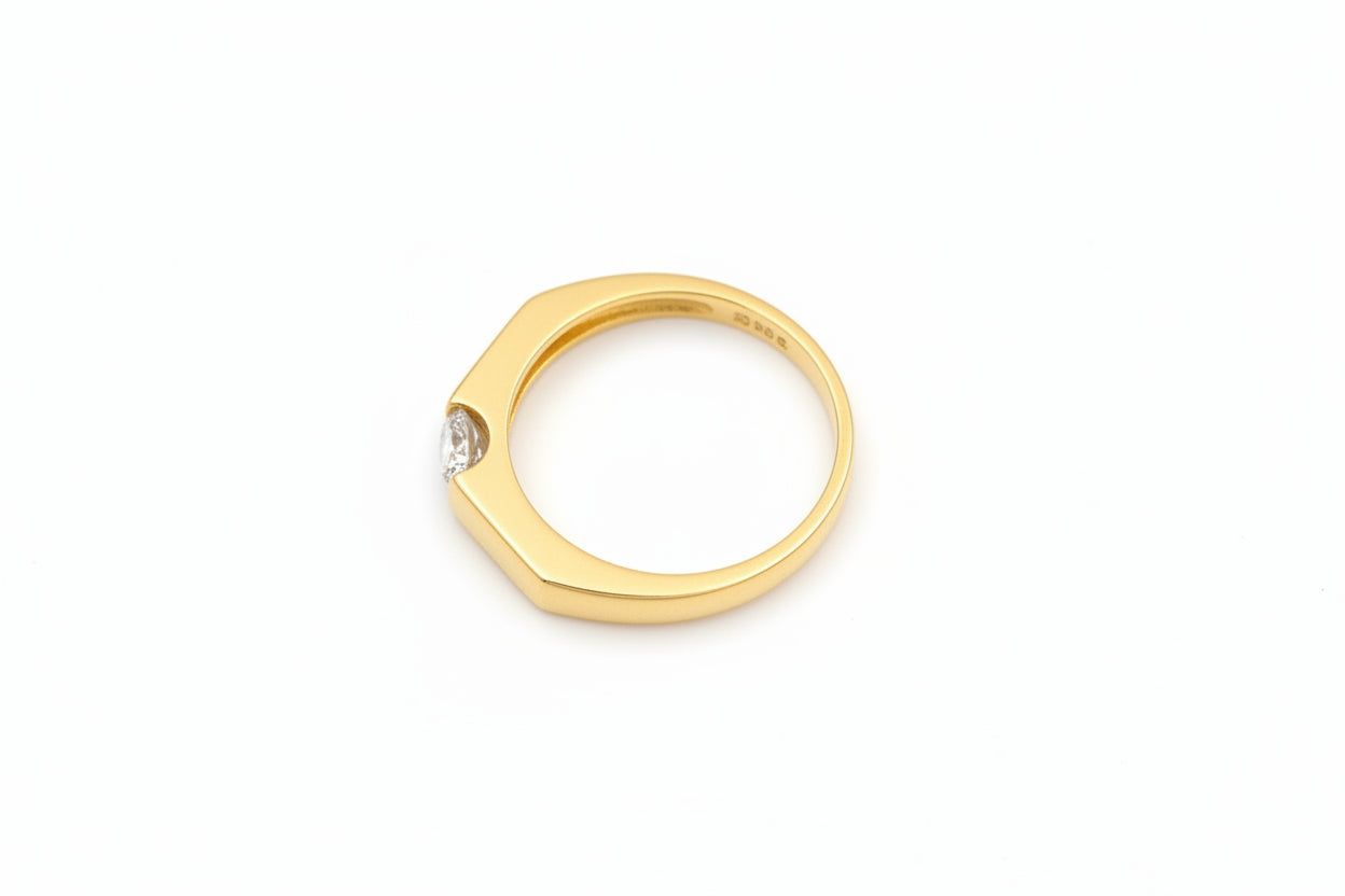 Luxury 92.5 Sterling Silver Gold Coated Ribbed Solitaire Ring