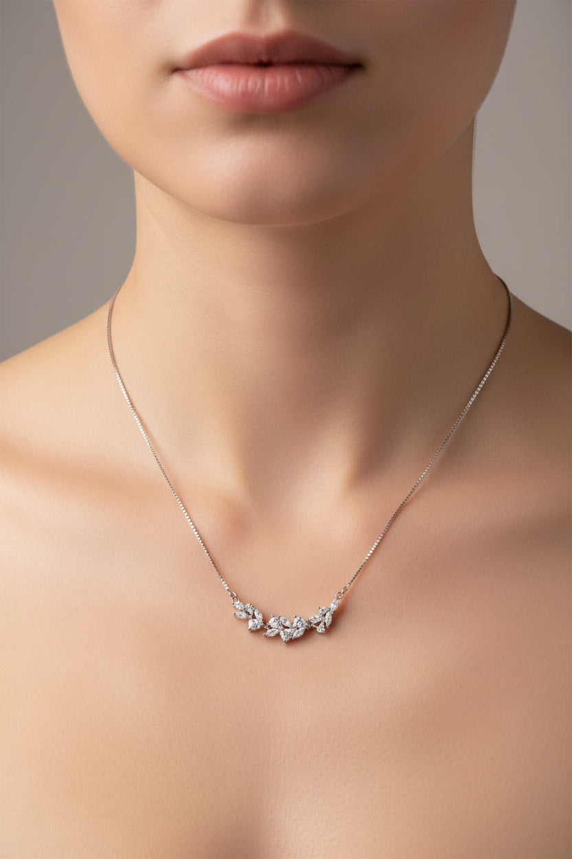 Luxury 92.5 Sterling Silver Interlocking Quatrefoil Clover Necklace