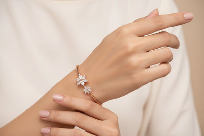 Luxury 92.5 Sterling Silver Snowflake Open-End Bangle
