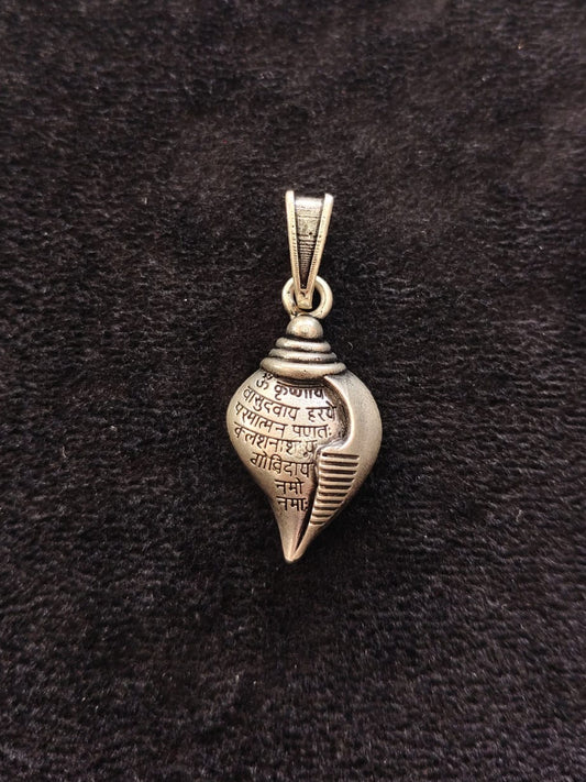 92.5 Sterling Silver Shankh Pendant with Krishna Mantra
