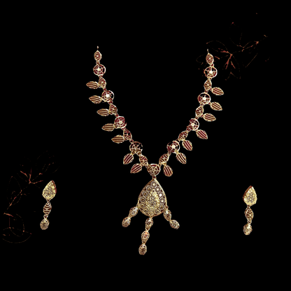 Golden Leaf Motif Necklace Set