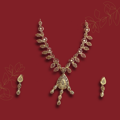 Golden Leaf Motif Necklace Set